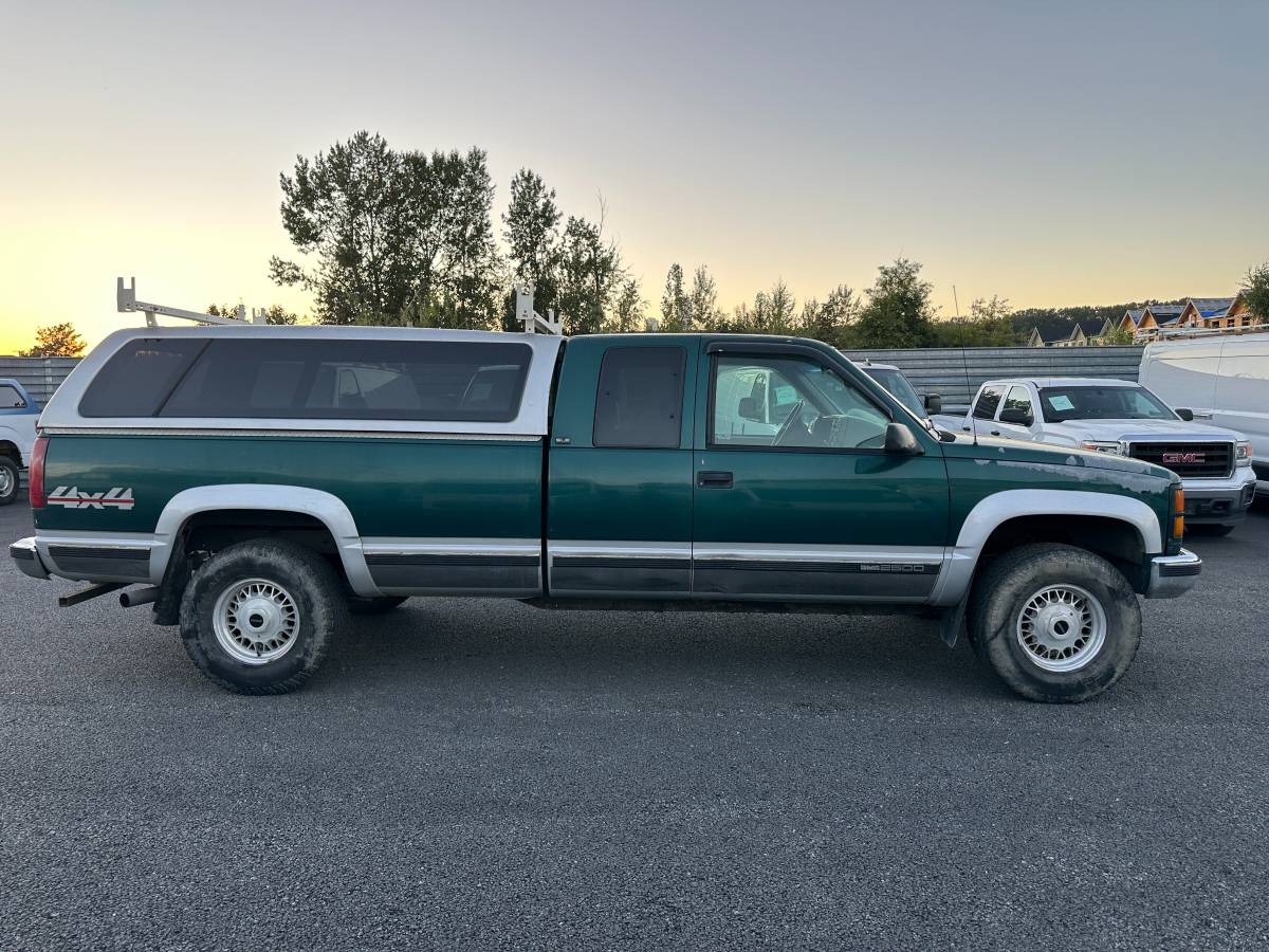 Gmc-sierra-2500-1995-green-5