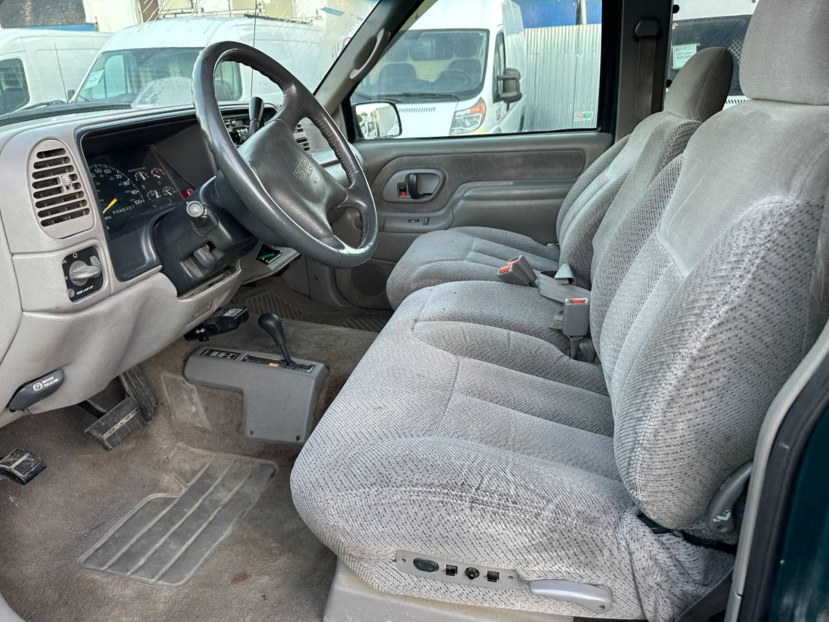 Gmc-sierra-2500-1995-green-8