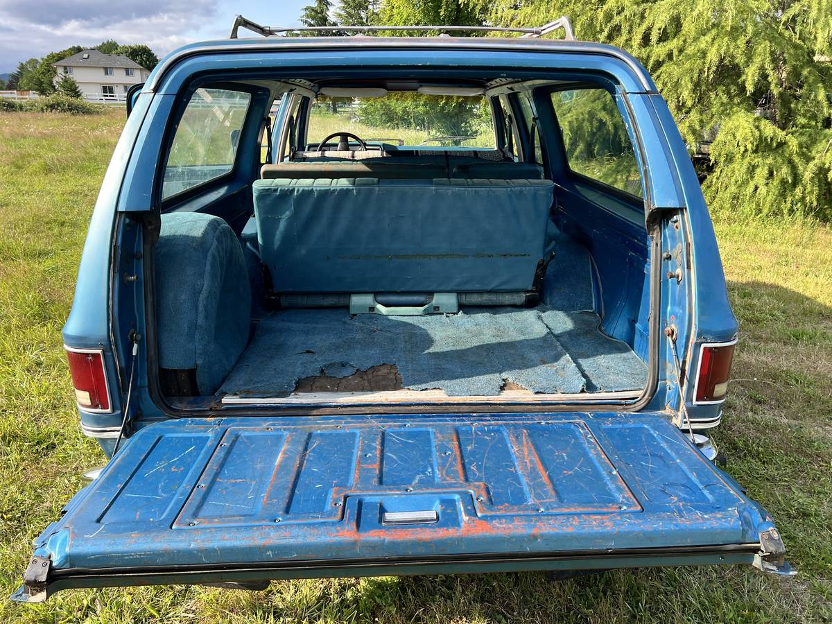 Gmc-sierra-2500-classic-1979-blue-19