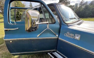 Gmc-sierra-2500-classic-1979-blue-21