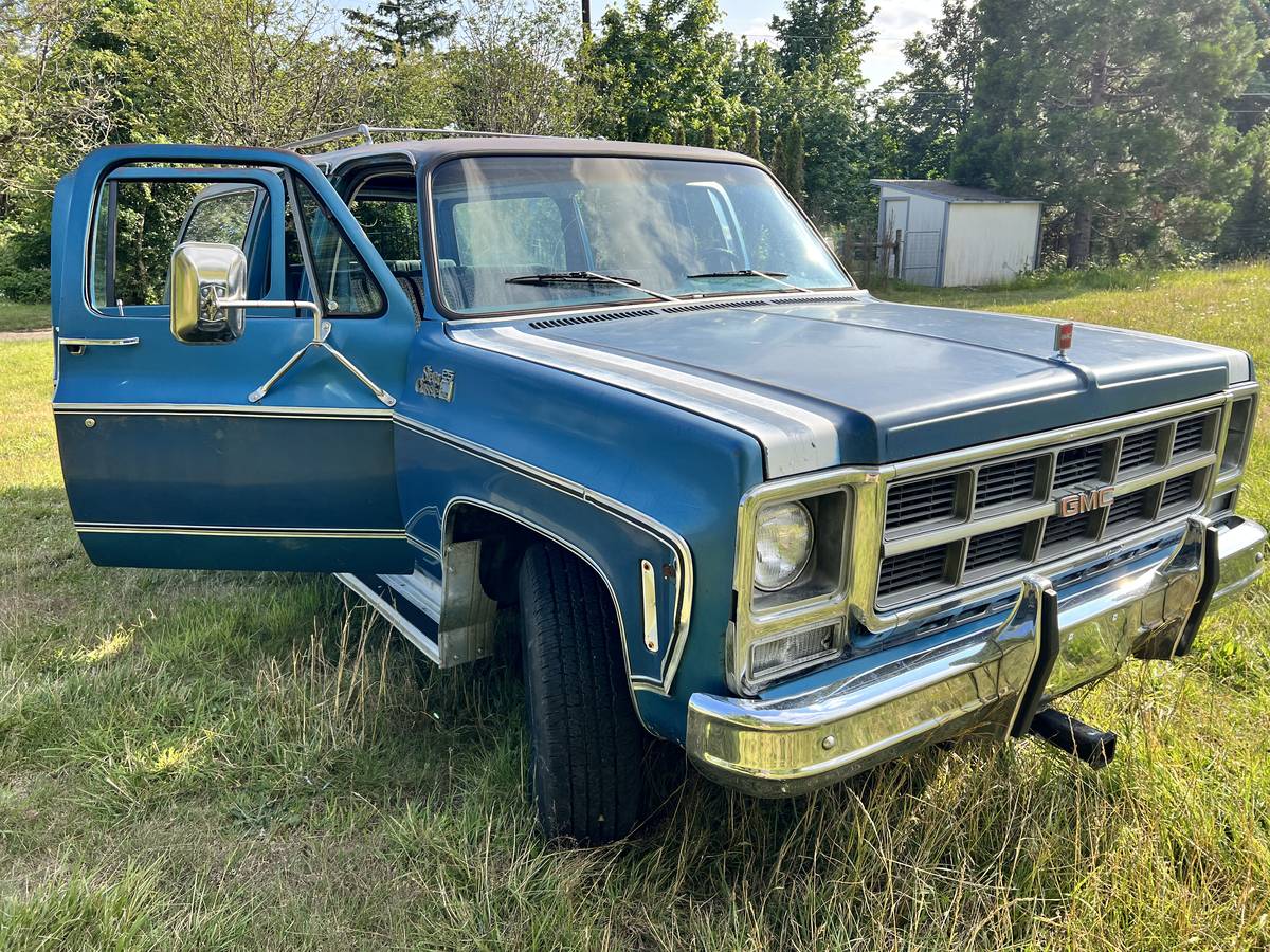 Gmc-sierra-2500-classic-1979-blue-8