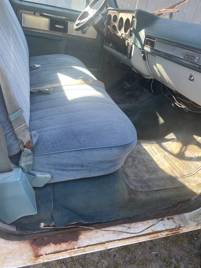 Gmc-sierra-2500-hd-crew-cab-1979-white-6