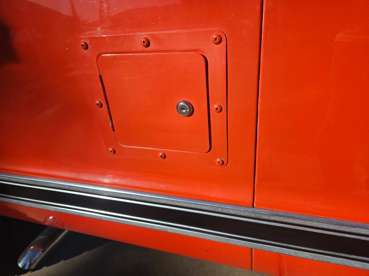 Gmc-sierra-3500-1972-orange-12