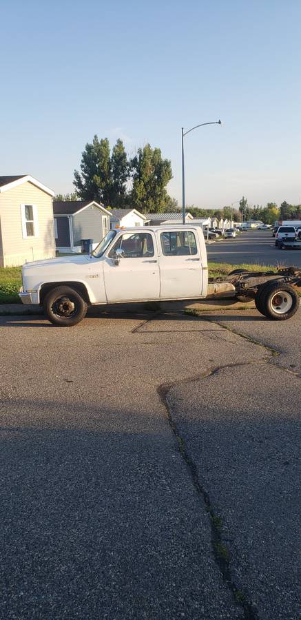 Gmc-sierra-3500-1984-white-5