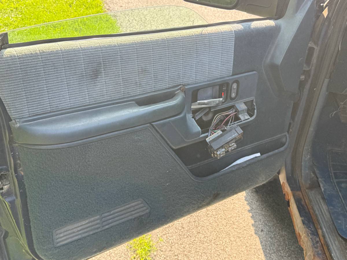 Gmc-sierra-3500-1994-blue-10