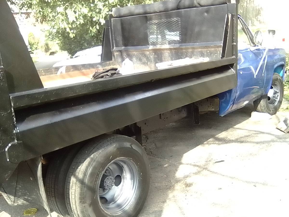 Gmc-sierra-3500hd-1987-blue-9