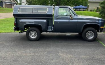 Gmc-sierra-4x4-1981-blue-1