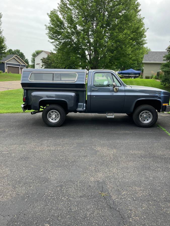 Gmc-sierra-4x4-1981-blue-1