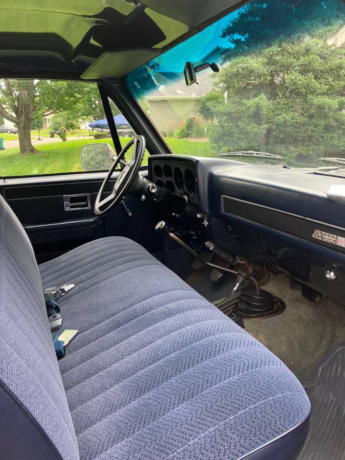 Gmc-sierra-4x4-1981-blue-3