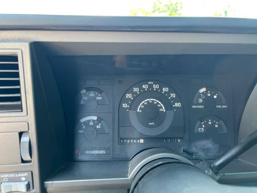 Gmc-sierra-c1500-1990-8