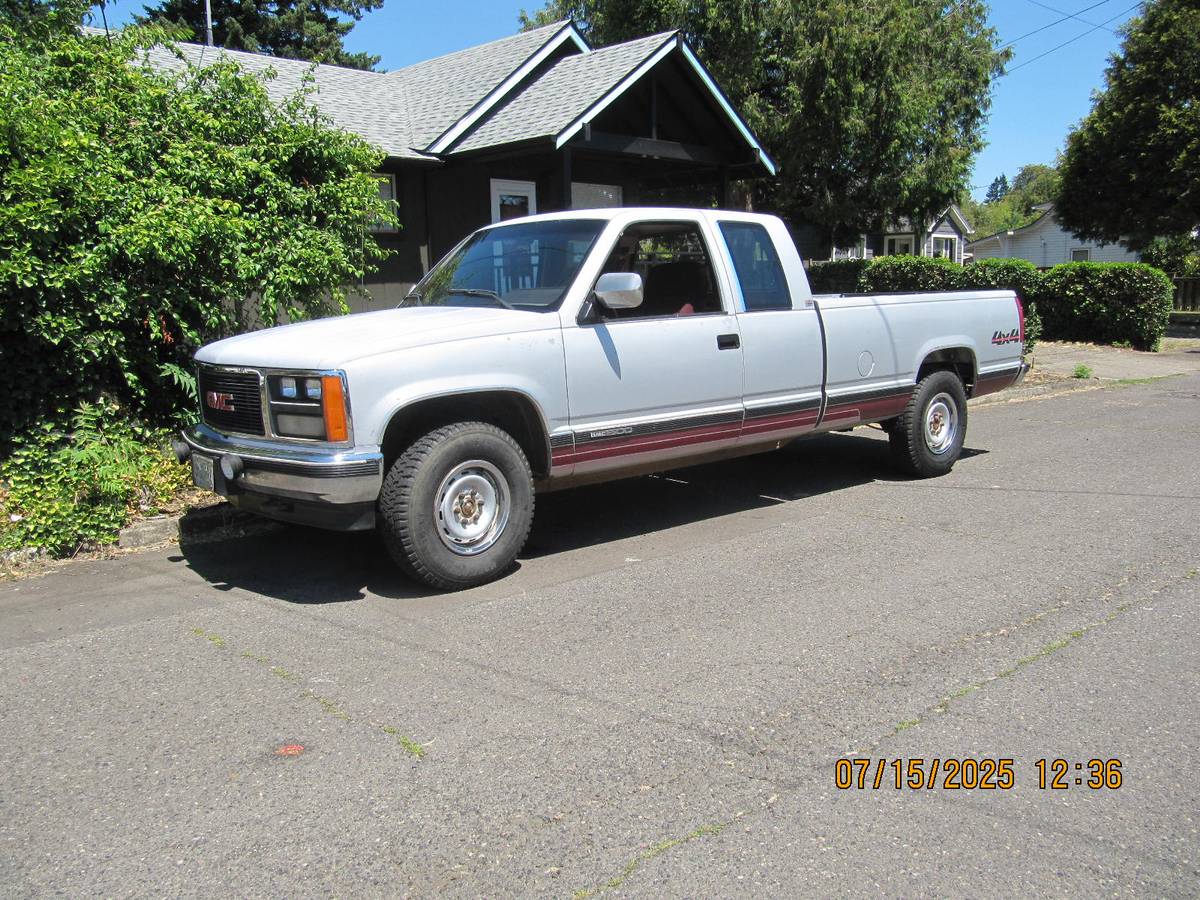 Gmc-sierra-c1500-4x4-1988-silver-1