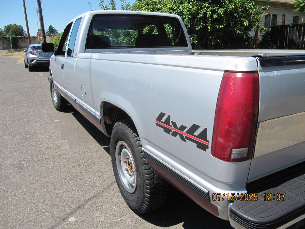 Gmc-sierra-c1500-4x4-1988-silver-10