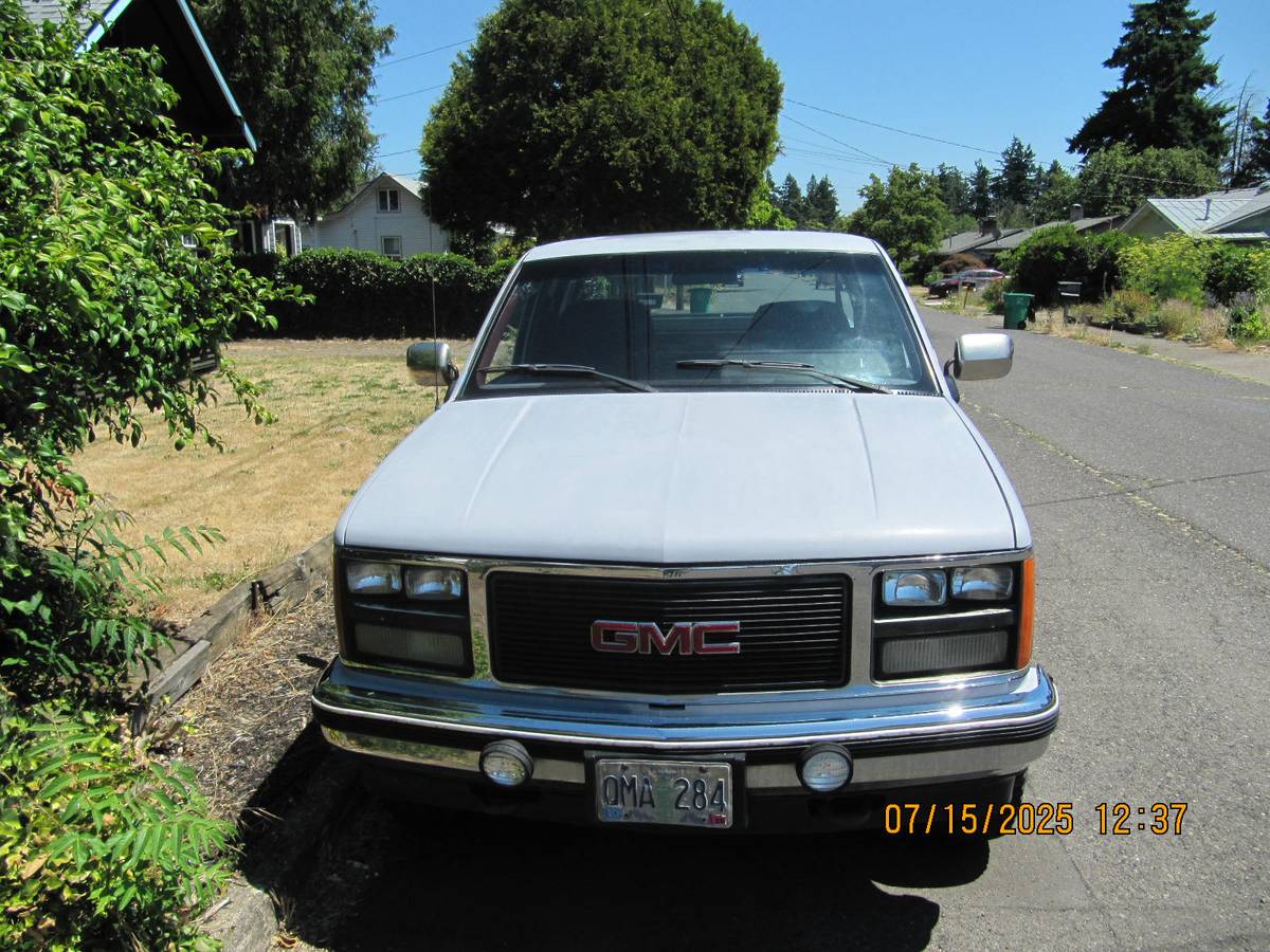 Gmc-sierra-c1500-4x4-1988-silver-11