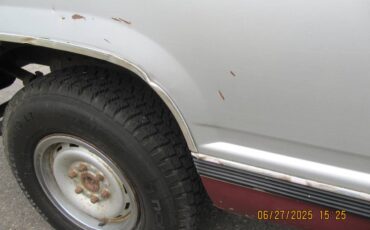 Gmc-sierra-c1500-4x4-1988-silver-14