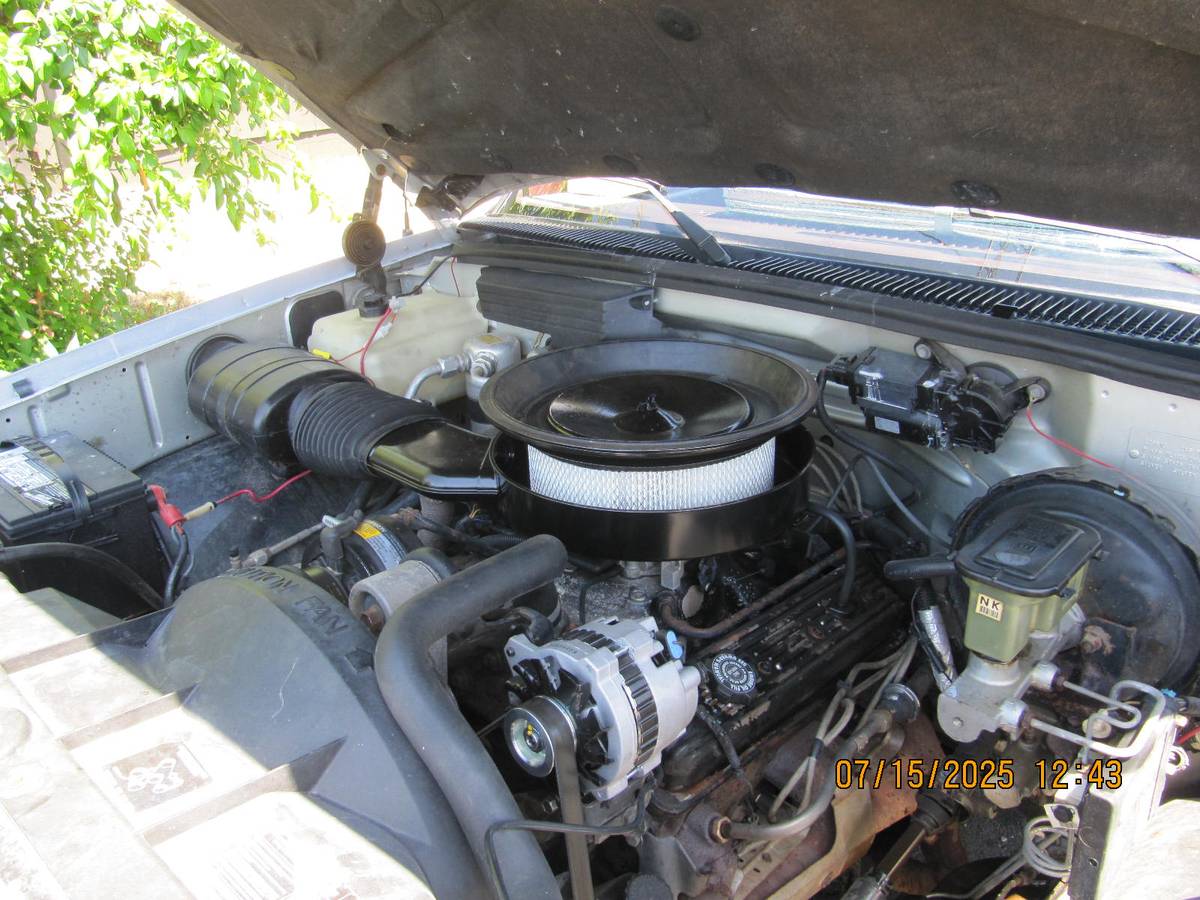 Gmc-sierra-c1500-4x4-1988-silver-3
