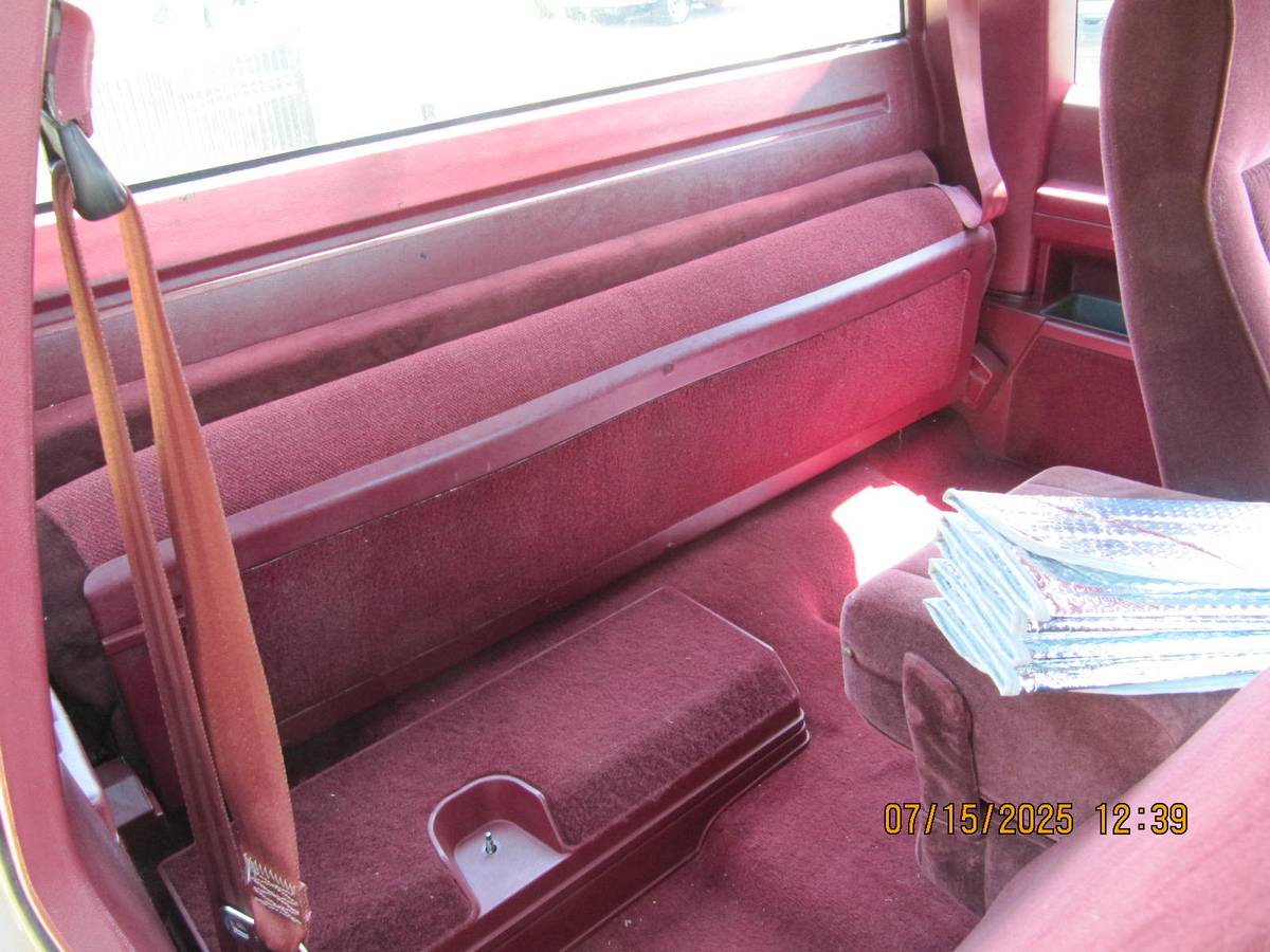 Gmc-sierra-c1500-4x4-1988-silver-6