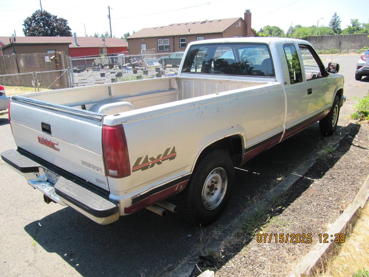 Gmc-sierra-c1500-4x4-1988-silver-8