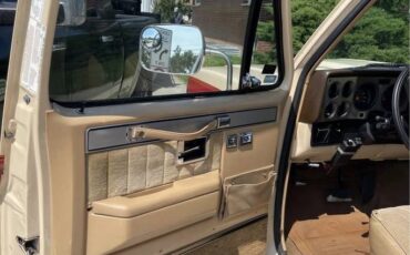 Gmc-sierra-c2500-classic-1985-red-2