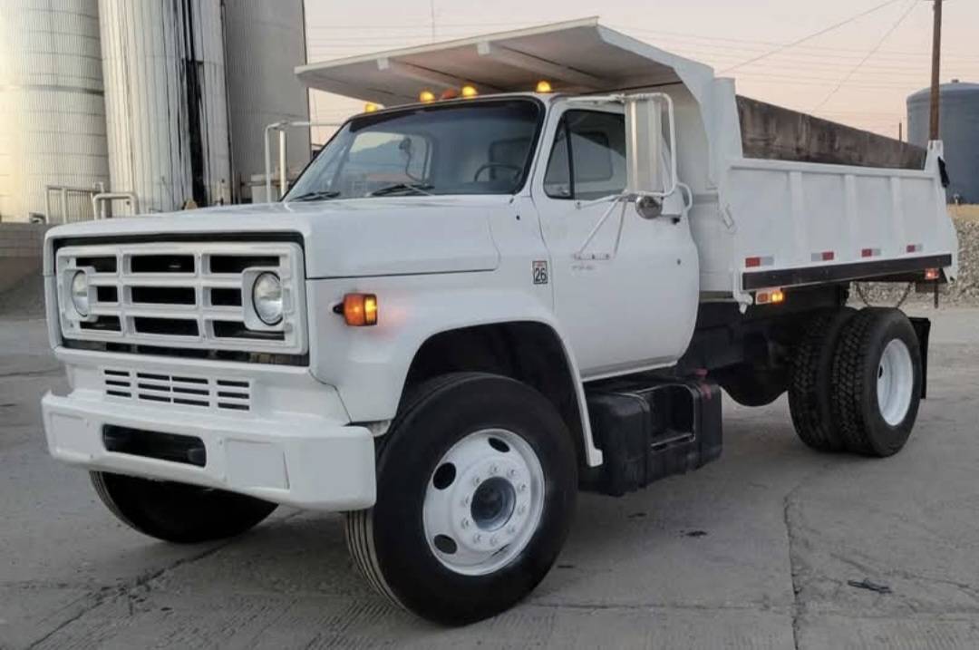 Gmc-sierra-c6000-1985-3