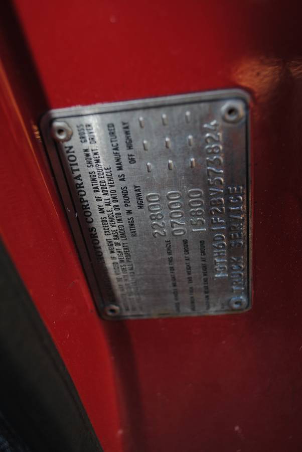 Gmc-sierra-c6000-diesel-1981-red-11