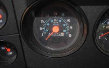 Gmc-sierra-c6000-diesel-1981-red-13