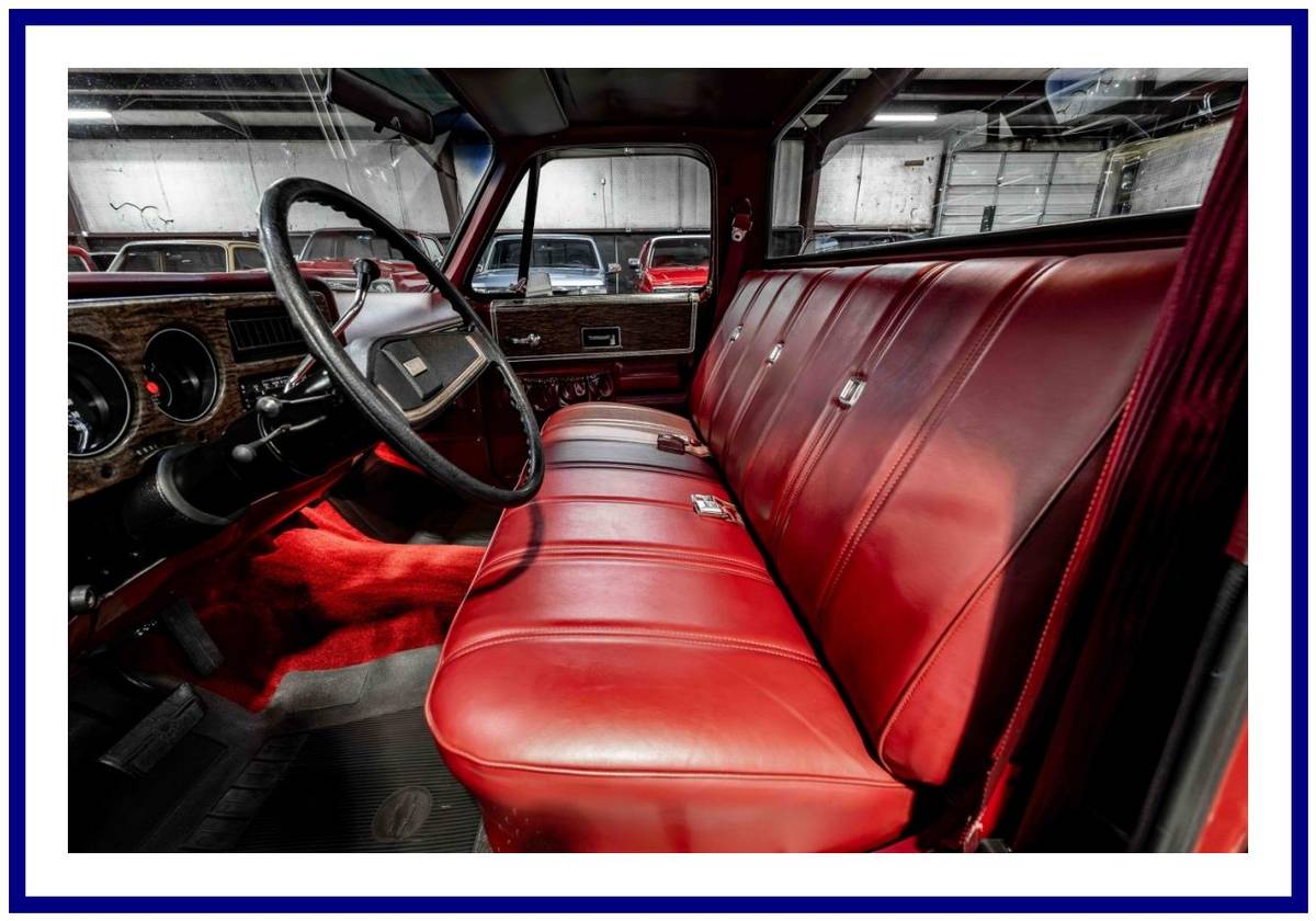 Gmc-sierra-classic-15-1976-red-14