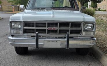 Gmc-sierra-classic-15-1980-white-10