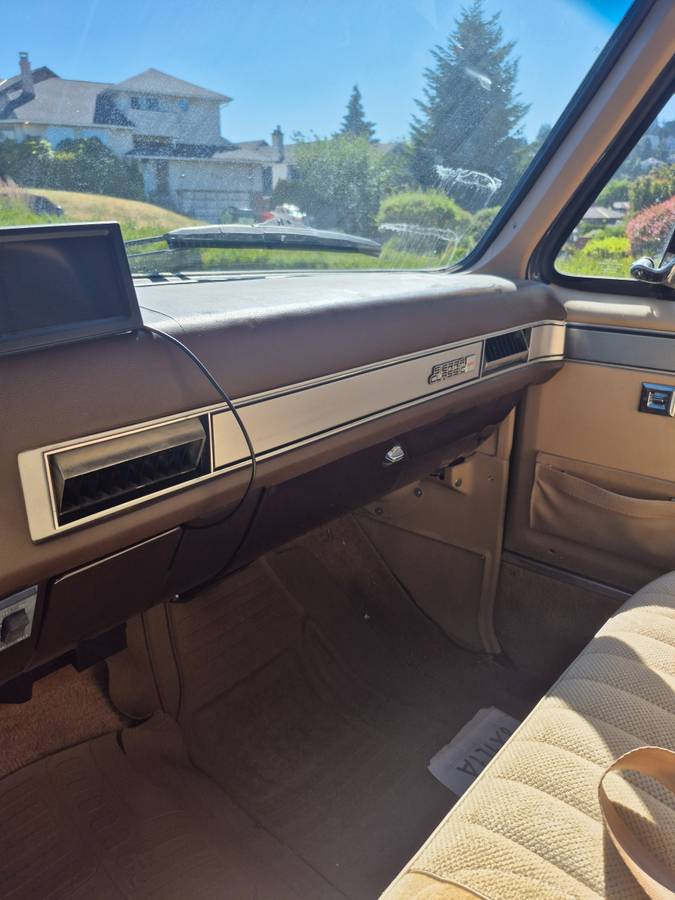 Gmc-sierra-classic-1500-1985-brown-12