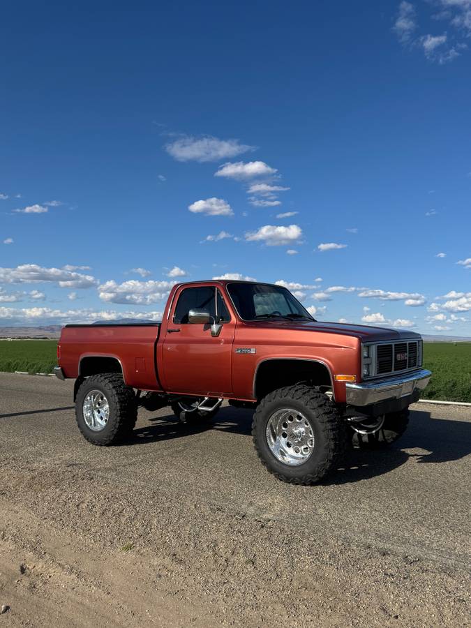 Gmc-sierra-classic-1986-6