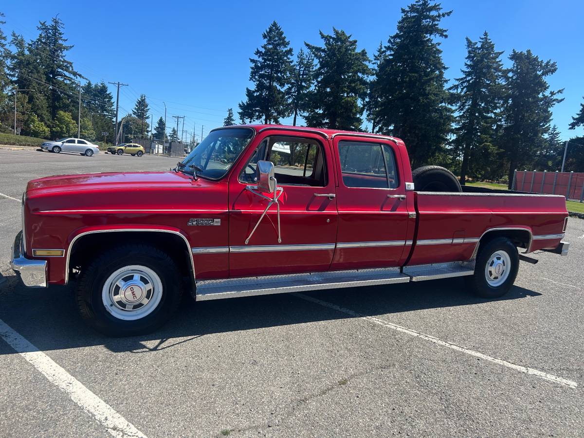 Gmc-sierra-classic-3500-1984-13