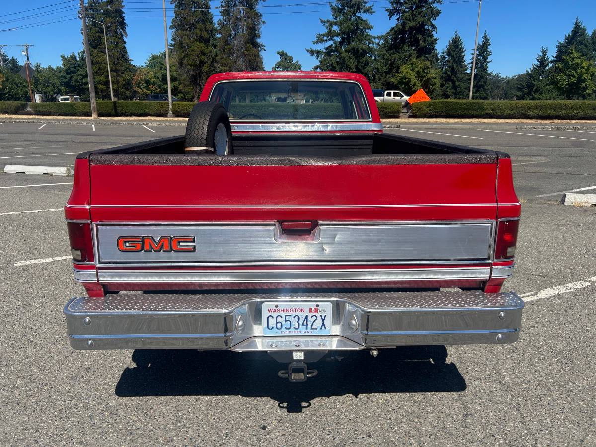 Gmc-sierra-classic-3500-1984-2