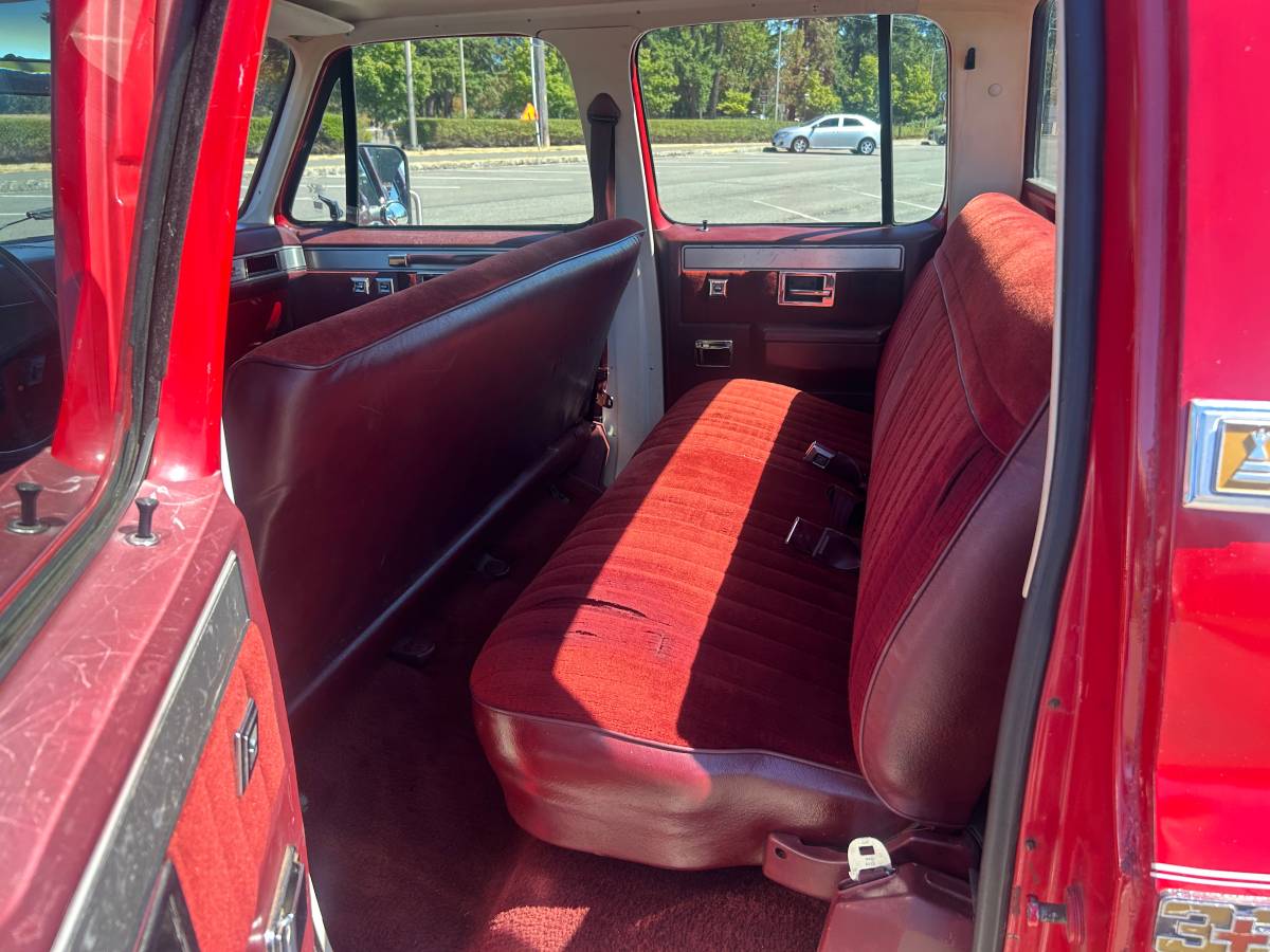 Gmc-sierra-classic-3500-1984-7