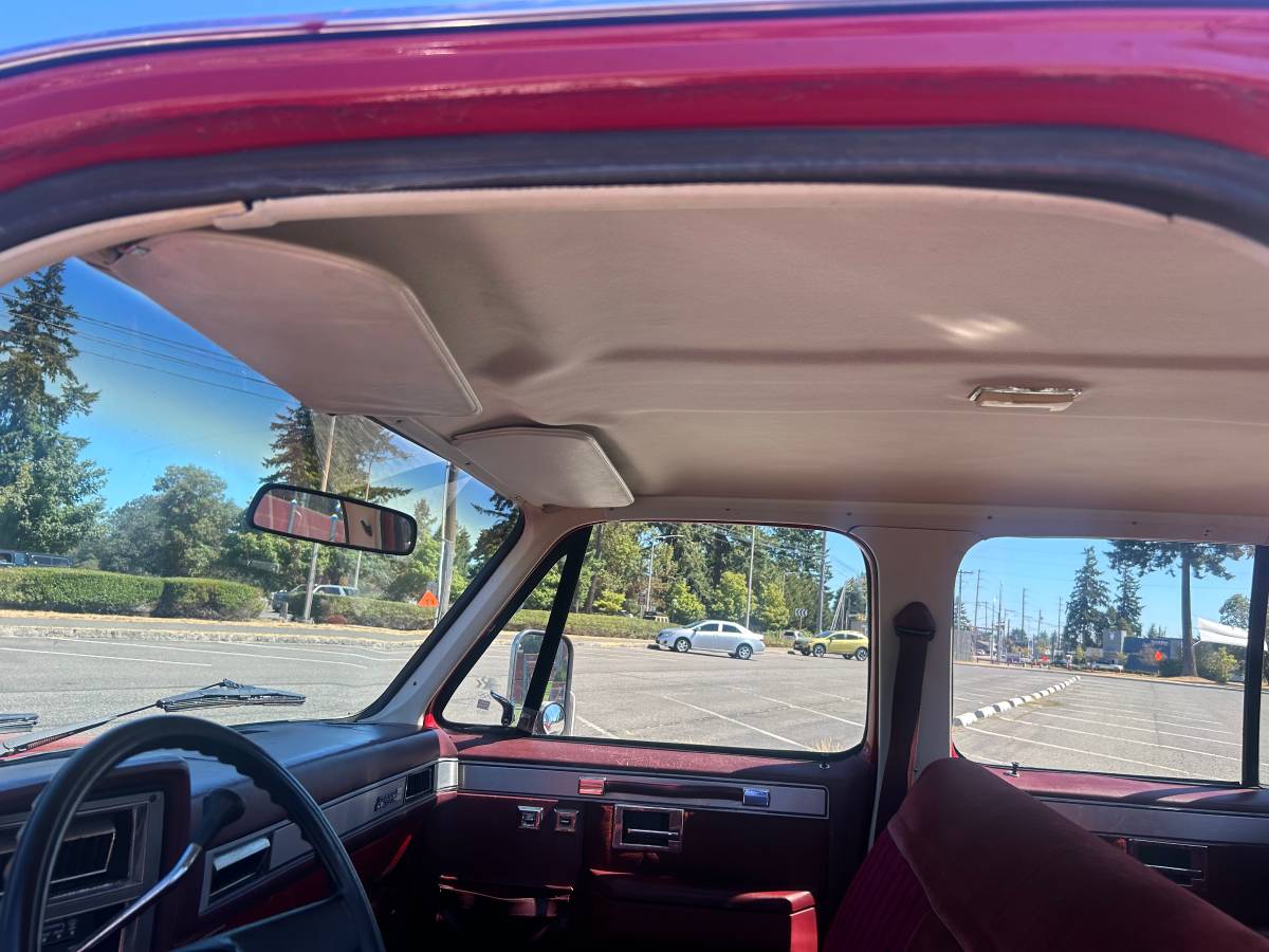 Gmc-sierra-classic-3500-1984-8
