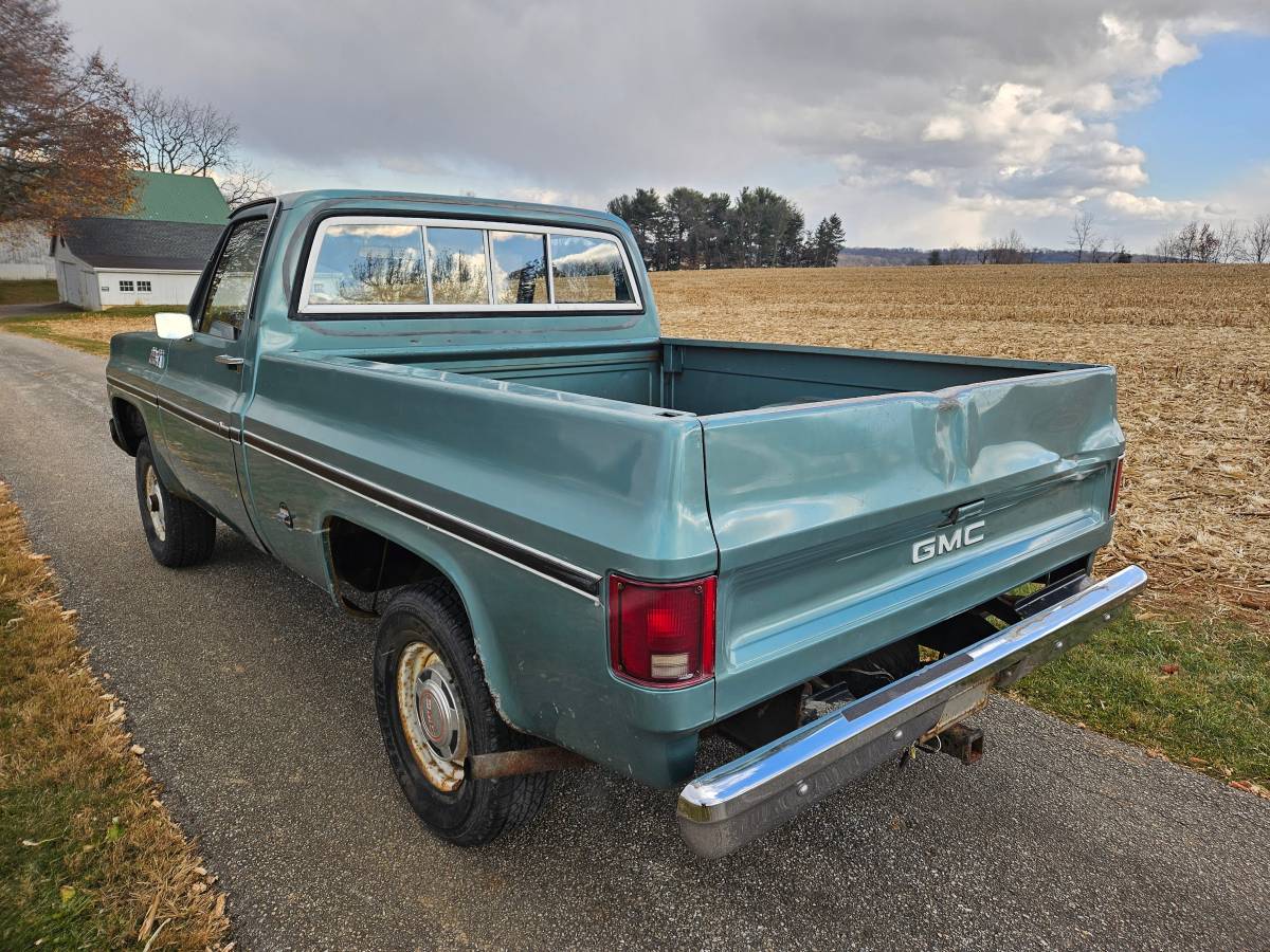 Gmc-sierra-grande-15-1977-green-5