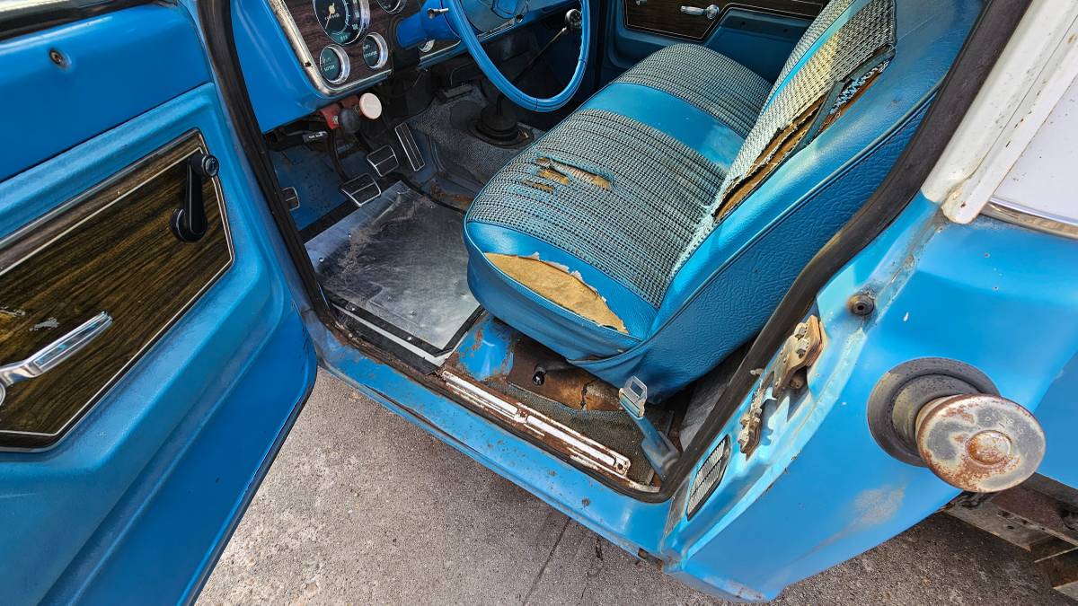 Gmc-sierra-grande-1972-blue-8