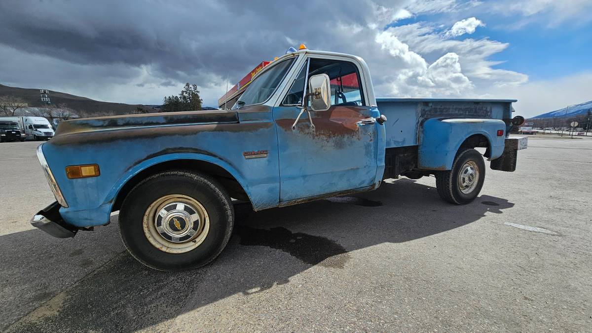 Gmc-sierra-grande-1972-blue