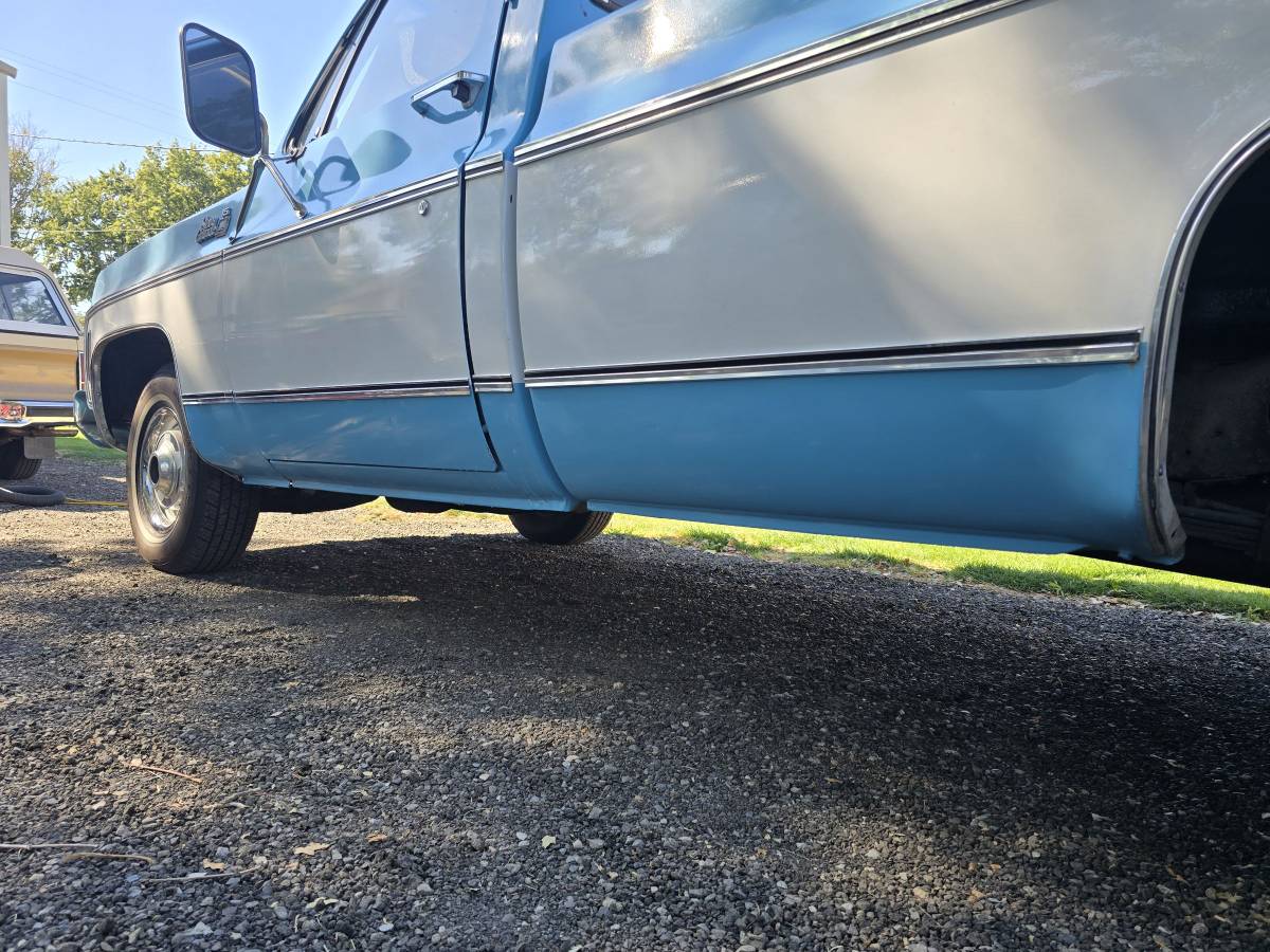 Gmc-sierra-grande-1975-blue-17