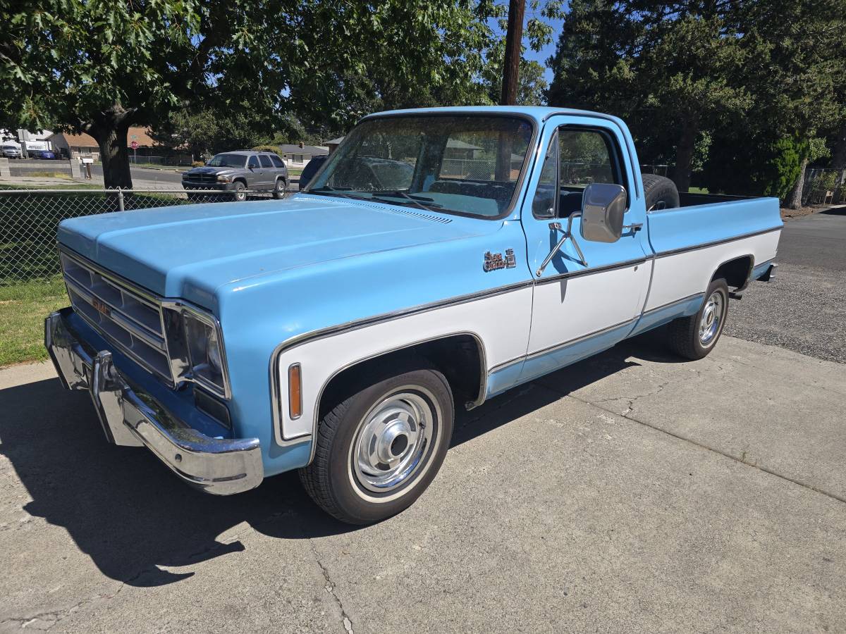 Gmc-sierra-grande-1975-blue