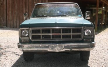 Gmc-sierra-grande-1978-green-1