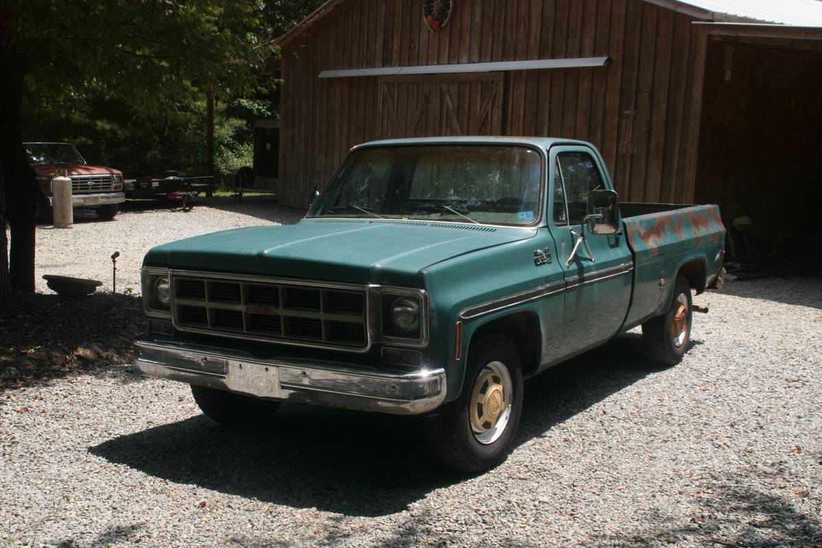 Gmc-sierra-grande-1978-green-2