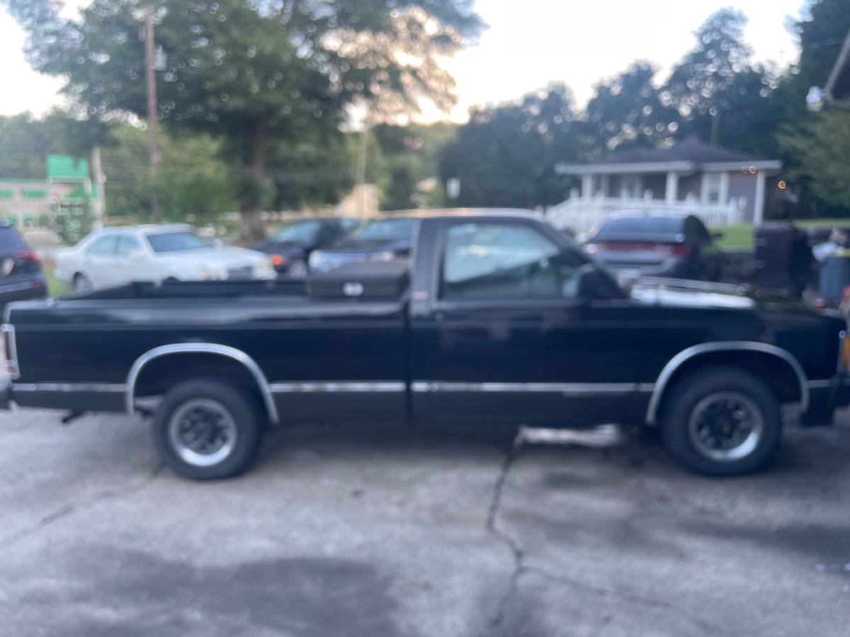 Gmc-sonoma-1990-black