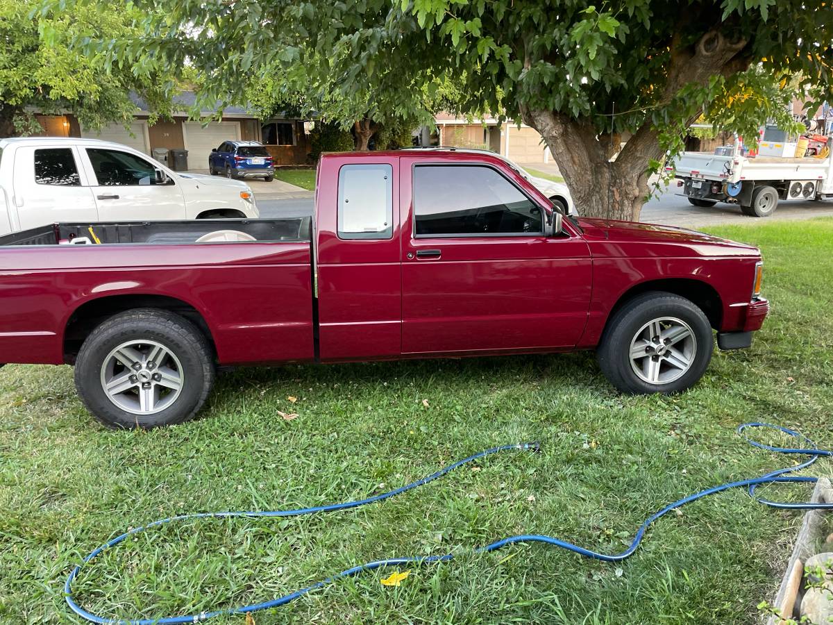 Gmc-sonoma-sls-1991-red