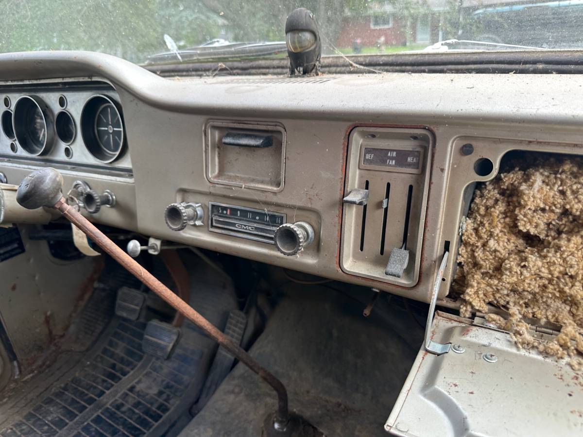 Gmc-stake-bed-34-ton-1965-black-11