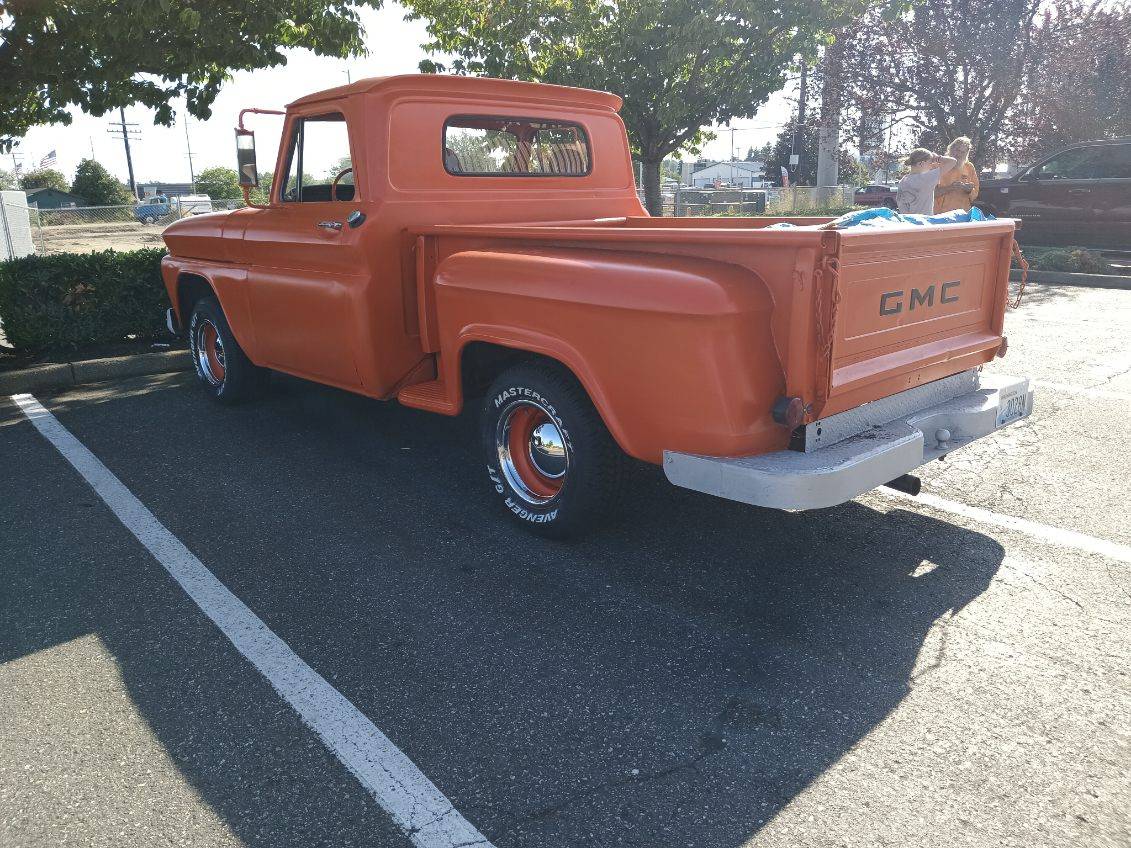 Gmc-step-side-1964-orange-2
