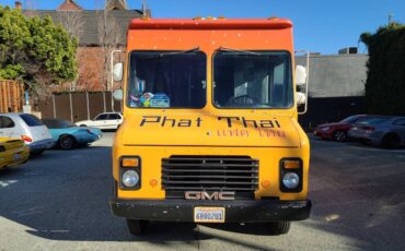 Gmc-step-van-1989-14
