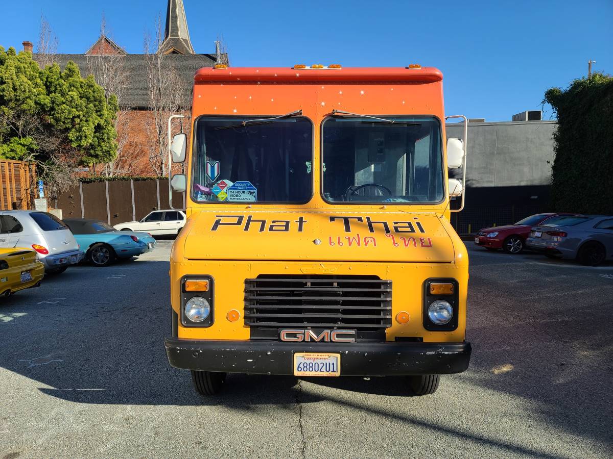 Gmc-step-van-1989-14