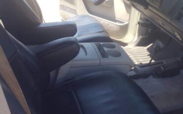 Gmc-suburban-12-ton-nominal-1994-white-5
