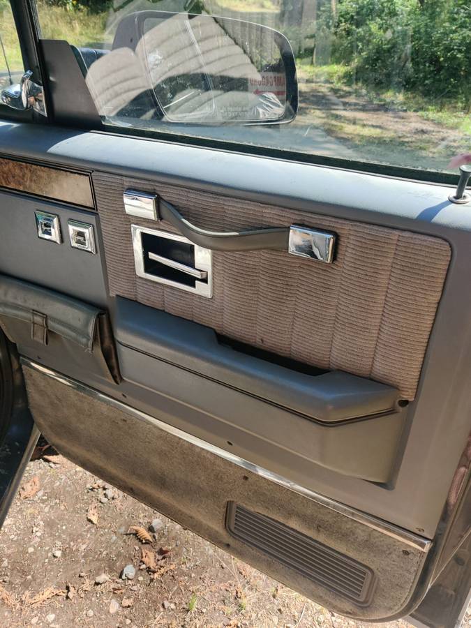 Gmc-suburban-1500-1990-blue-13
