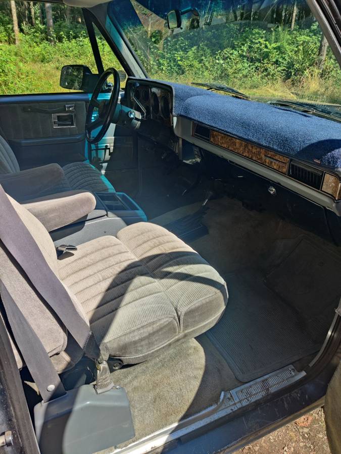 Gmc-suburban-1500-1990-blue-19