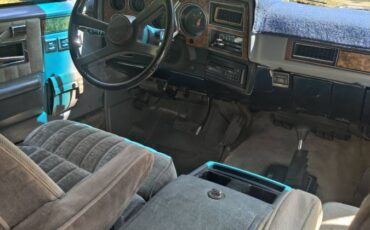 Gmc-suburban-1500-1990-blue-21